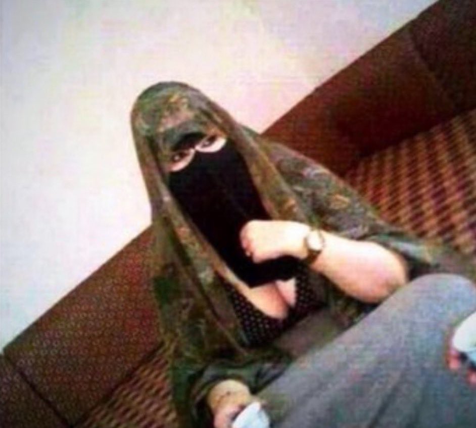 ilnv7k's tweet photo. مافي خبير يخليني اخرخر؟🐷🛐 https://t.co/94TkDhLIbs