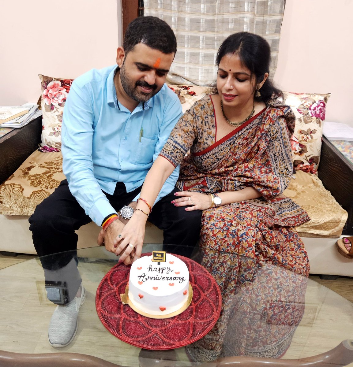 VTripathiINC's tweet photo. Happy Anniversary, Partner! ❤️

हर खुशी, हर मुस्कान और हर सफर में यूँ ही मेरा साथ निभाते रहना। 💐
#VTripathiINC https://t.co/kfSby1ZxOf