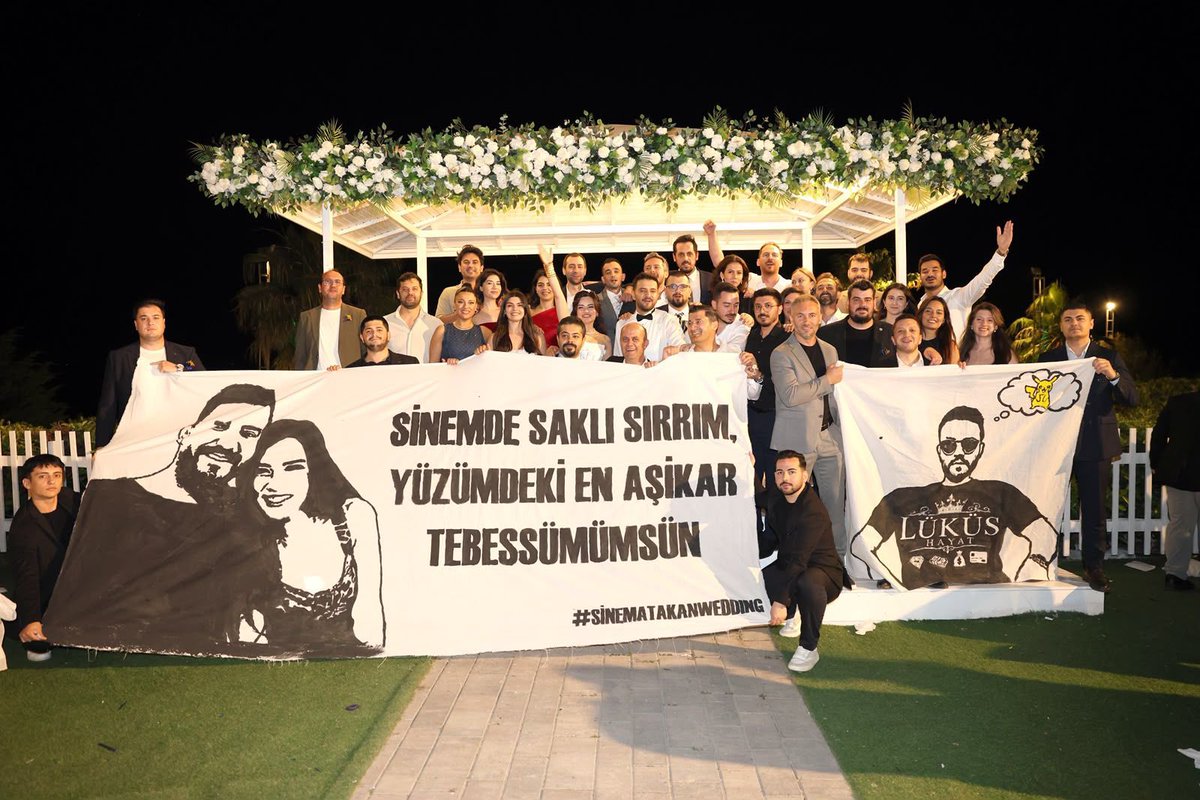 UFBDokuzEylul's tweet photo. Eski üniversite sorumlularımızdan Atakan Atasoy’un düğününe katılım gösterdik. Sinem ve Atakan çiftine bir ömür boyu mutluluklar dileriz. https://t.co/M480lyxJZc