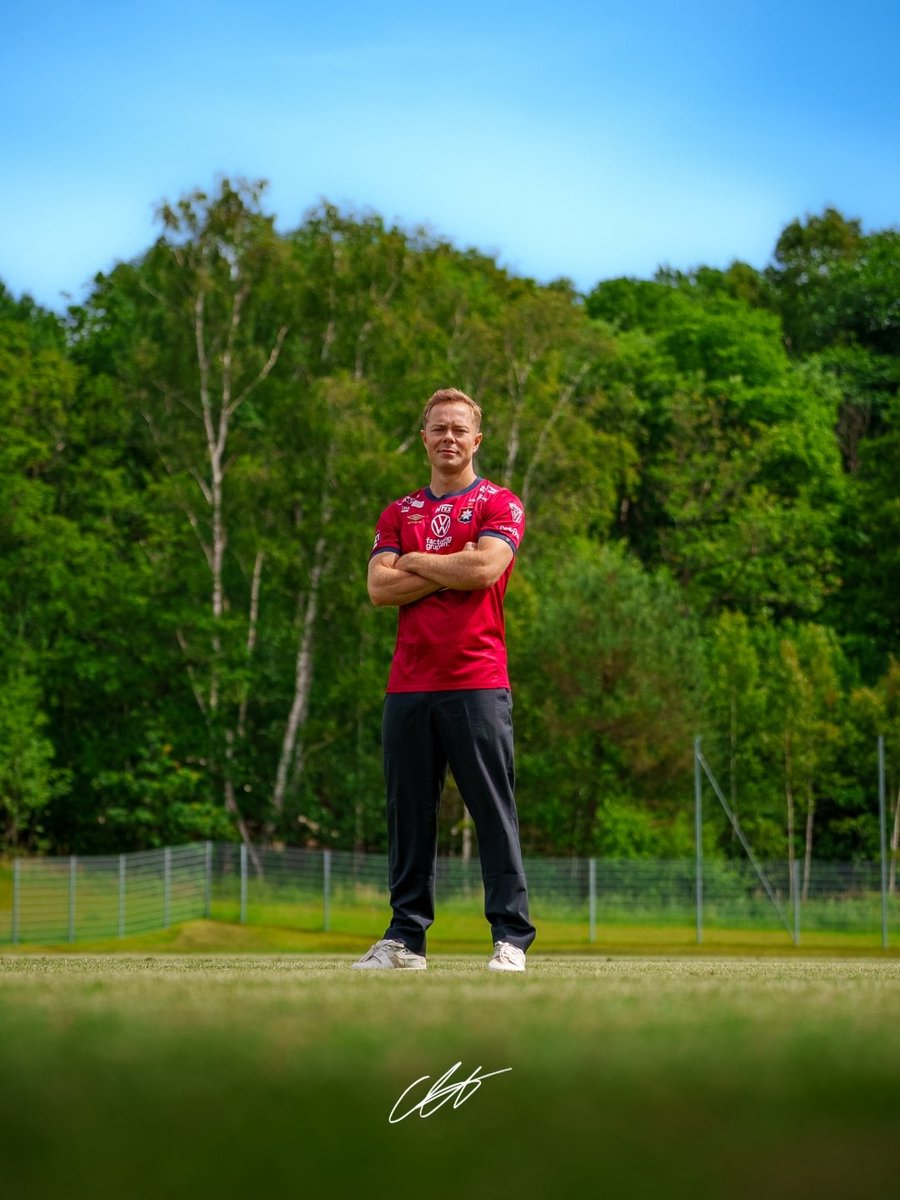 OrgryteFotboll's tweet photo. ❤️💙 | VÄLKOMMEN TILL SÄLLSKAPET - Adam Andersson 🎉

ÖIS Fotboll kan idag meddela att herrtruppen förstärks med försvararen Adam Andersson.

🗞️ Läs hela intervjun med Adam på: https://t.co/b83dPZgWaH https://t.co/dmm0JnJW5K