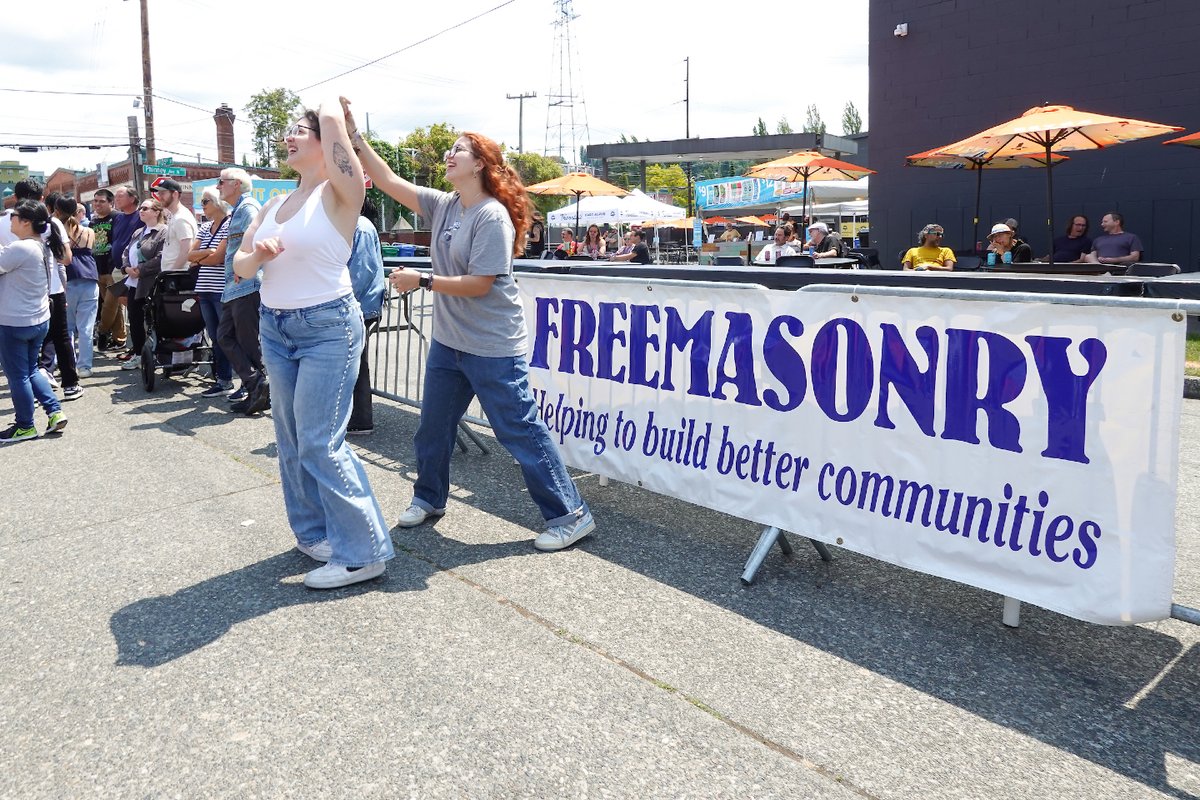 fremontfair's tweet photo. Big thanks to the Freemasons for helping keep the music going strong 🎶👏

We’re grateful for their support as a Music Sponsor and for helping bring free live music to the Center of the Universe this past weekend 🎹🎼🥁 https://t.co/ypMXD8mHe6