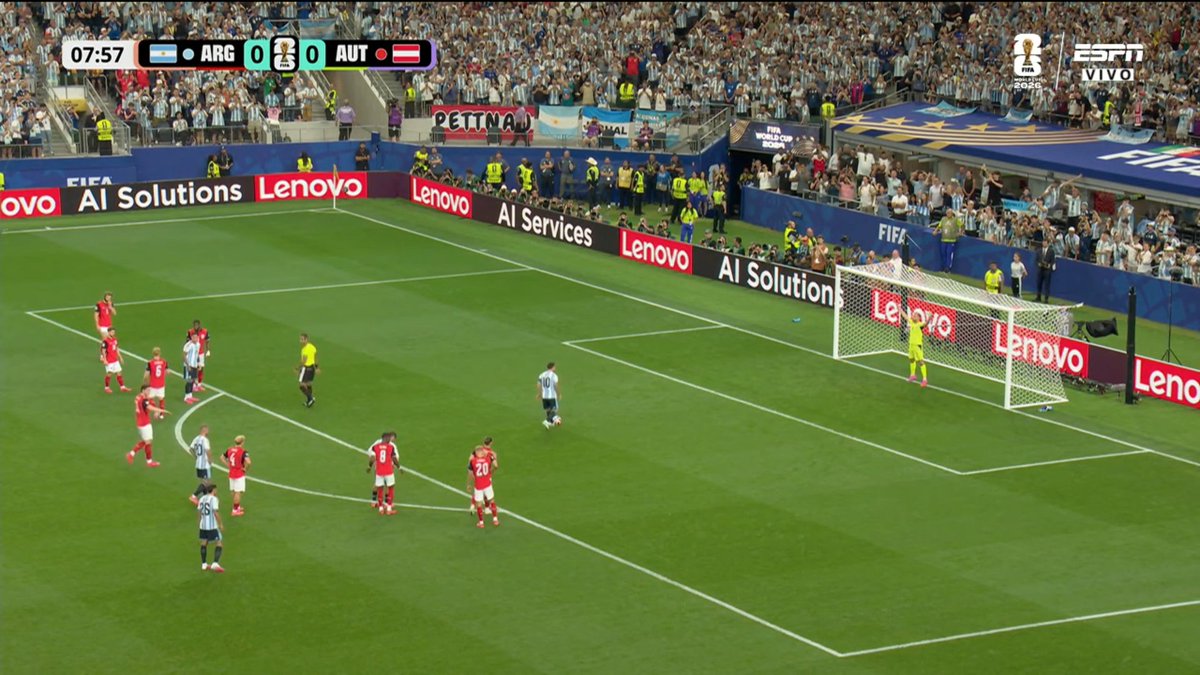 GullitDelBulla's tweet photo. *Prendo la tele para ver cualquier partido de Argentina en un mundial*

En la situación que se encuentran: https://t.co/n4ttkJcp98