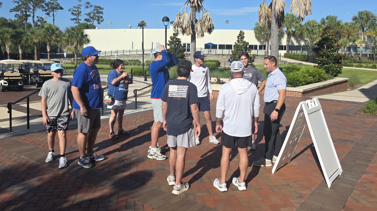 InsideTheGators's tweet photo. The moment Mcwilliams committed Saturday morning. https://t.co/VwWbtZMU22