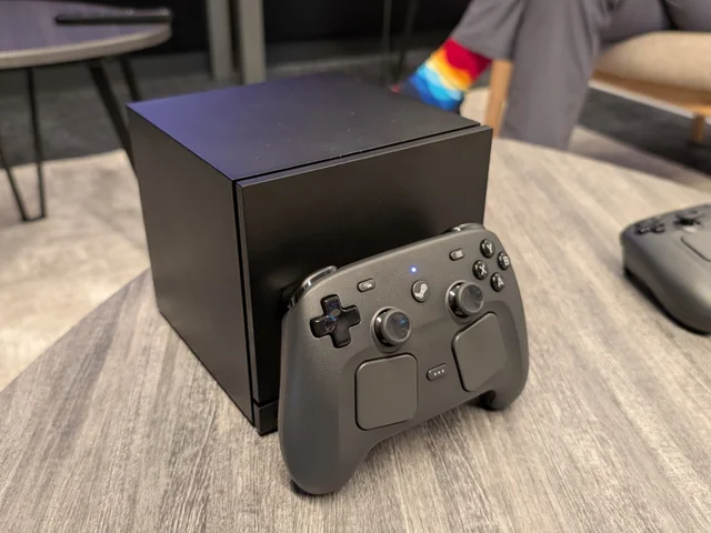 SrLinguicaVIVE's tweet photo. REVELADOS OS PREÇOS OFICIAIS DA STEAM MACHINE!

512GB sem controle por $1049
512GB + controle por $1128
2TB sem controle por $1349
2TB + controle por  $1428

O que achou??? Vai comprar? https://t.co/wkP9a86EUQ