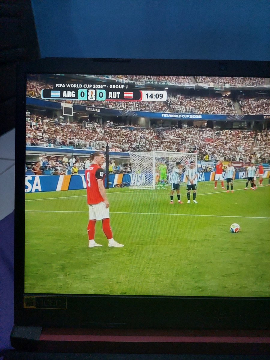 zuperpal_'s tweet photo. Gapapa om bewok ga gol penaltynya,

Yg penting ga main pagi aja,thanks fifa bgst @fifa https://t.co/GnbDqyquoL