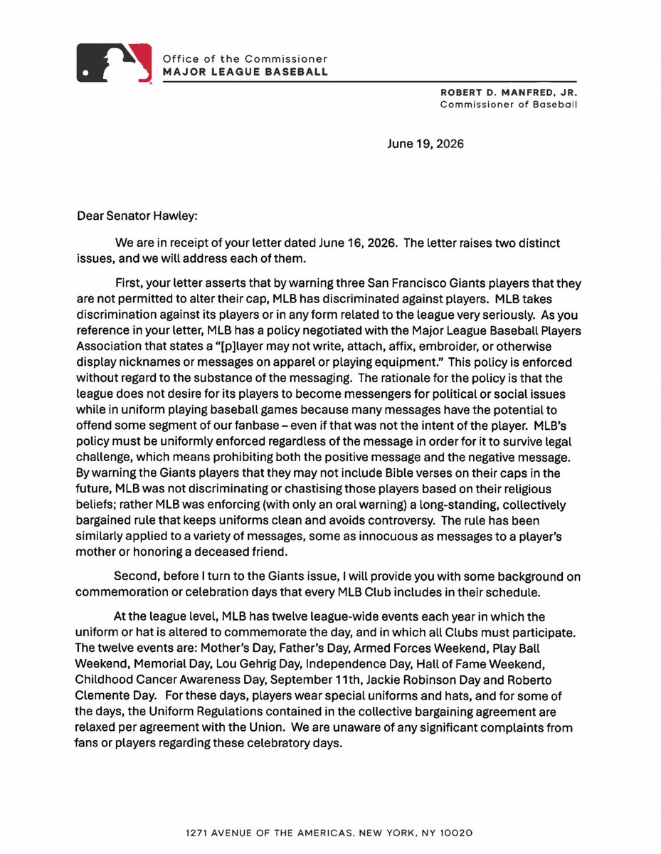 HawleyMO's tweet photo. .@MLB Commissioner writes to me and admits they were wrong to threaten the Giants players over Bible verses and promises never to fine or discipline these players - or any players for their religious beliefs https://t.co/rnPy2F7fyR