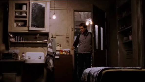 tellemCluedidit's tweet photo. @DiscussingFilm they had Tobey Maguire living in a janitor closet https://t.co/qD1Ze3AhLb