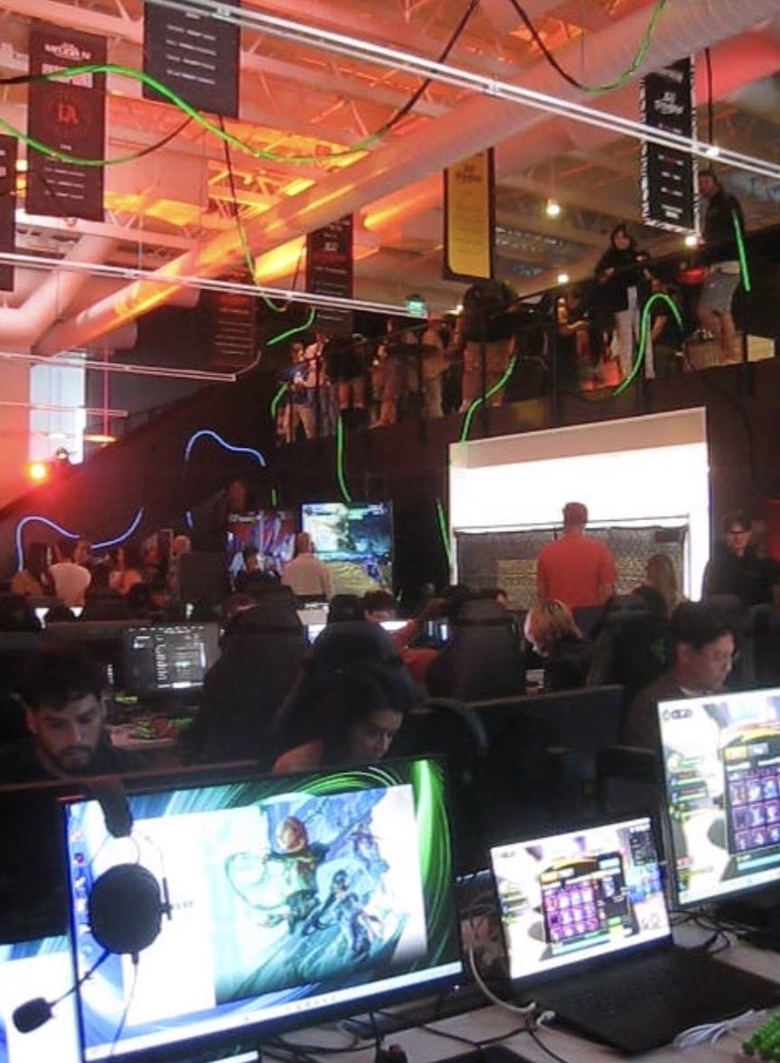 sleepyyjin_'s tweet photo. my @100Thieves summer block party recap !! 

i got to meet some amazing people and had an absolute blast playing 2XKO for the first time in the @TeamRazer tourney

can’t wait for the next one :)

@Jorkdann @SkidCasts @b1ackparadex @reluscent @L1NNYshotz https://t.co/6FPYejP2Jp