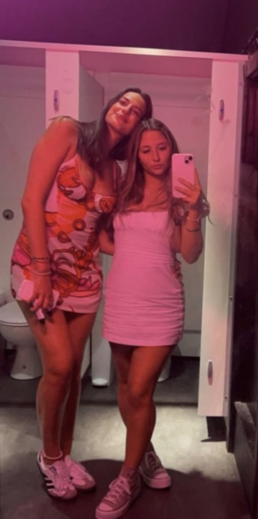 FinelyJRE's tweet photo. Tall girl, taller than you🫵🏻 look up at her like a good boy and except her genes are far superior to yours😵‍💫

#tallgirl #tallwomen #tall #heightcomparison #heightfetish #heighttwt #over6ft #growthexpansion #talldom #dominatrix #findom #goddess #gooners #tallgirlsmallboy https://t.co/XKBPlV8Hyy