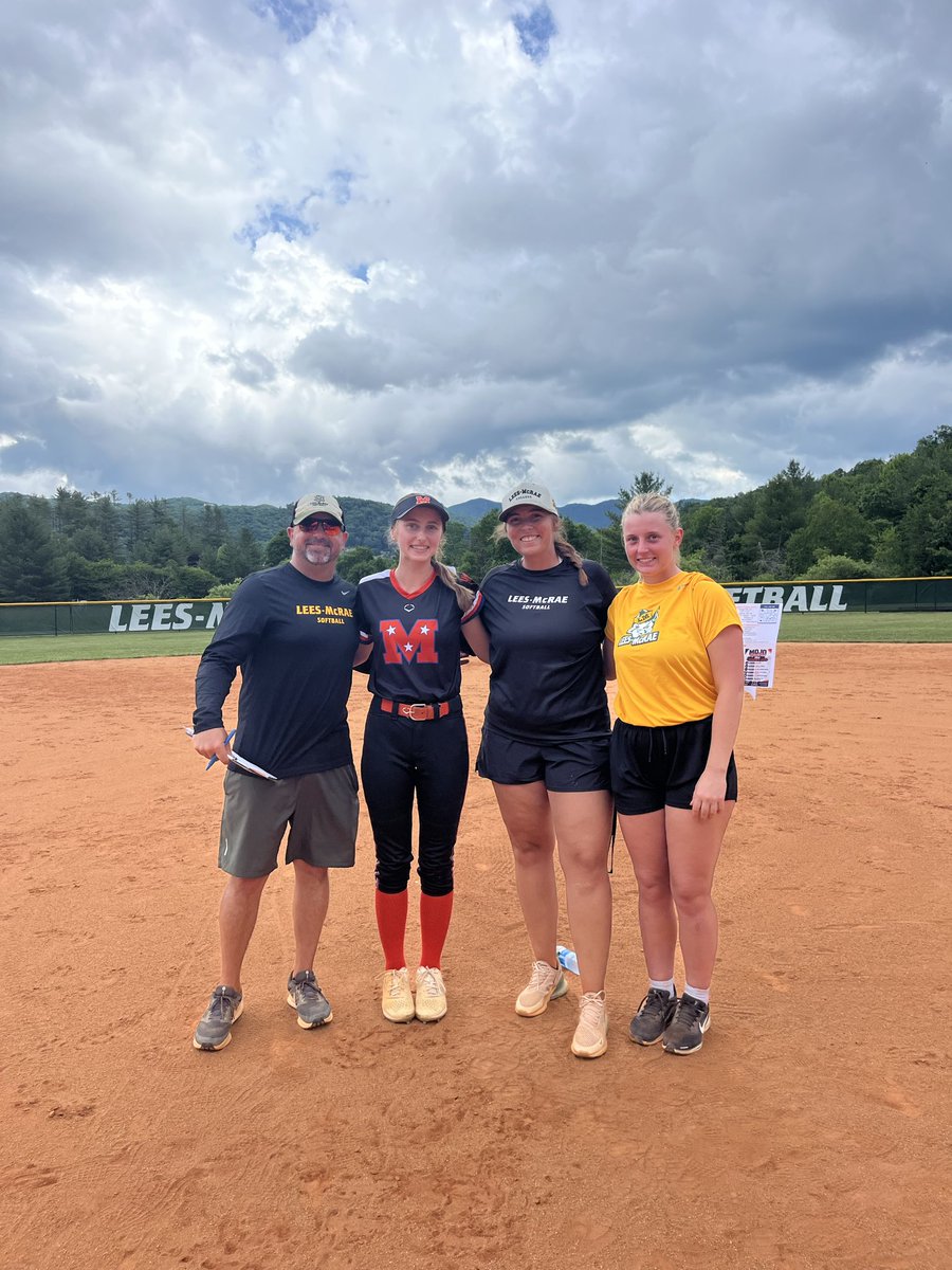 MPeebles2027's tweet photo. Thank you @Jbum42 and @cdawnfitz11 for the great camp today at @LMC_Softball. I enjoyed the drills and scrimmage, especially with my @PeakP919 workout teammate @AbbeyRLauer2027. Banner Elk was beautiful and I also loved touring the May Wildlife Rehabilitation Center @LeesMcRae and seeing some of their animal “ambassadors”. 

@Mojo_Carolinas
