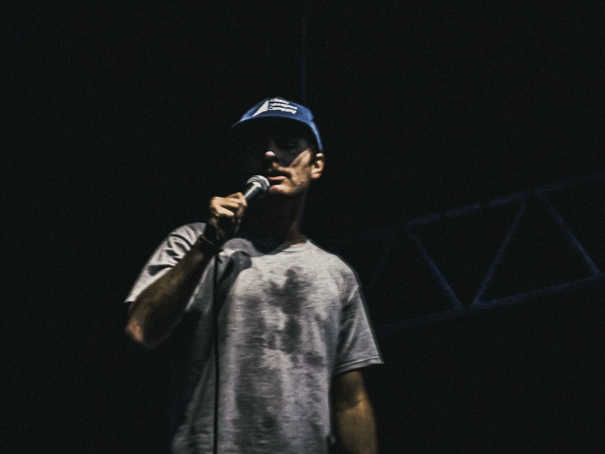 TheMurlOutside's tweet photo. Mac Demarco, Arena Wien, Vienna 2026 https://t.co/So2ry1l2Vp