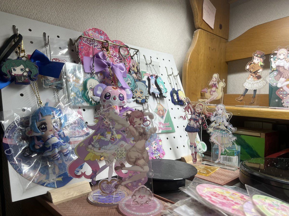 TFs2net's tweet photo. おはようございます〜
今日もまた頑張ります〜

今日も推したちが元気にしてます〜
ふんふん〜 https://t.co/iDOsskZQG7