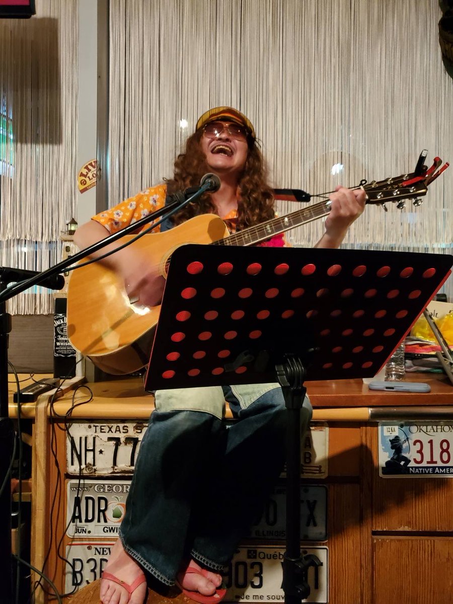 folksingersyozo's tweet photo. 今週です！チケット予約受付してまーす！令和フォークと昭和フォークが天窓へ！
平松稜大 定期演奏会
REIWAフォークソサエティ
2026年6月26日(金)
開場／18:30 開演／19:00

神楽坂天窓
https://t.co/V0nBeXk9wL

※チケットのご予約
fs.shouzou@gmail.com https://t.co/VUtL6FKtaR