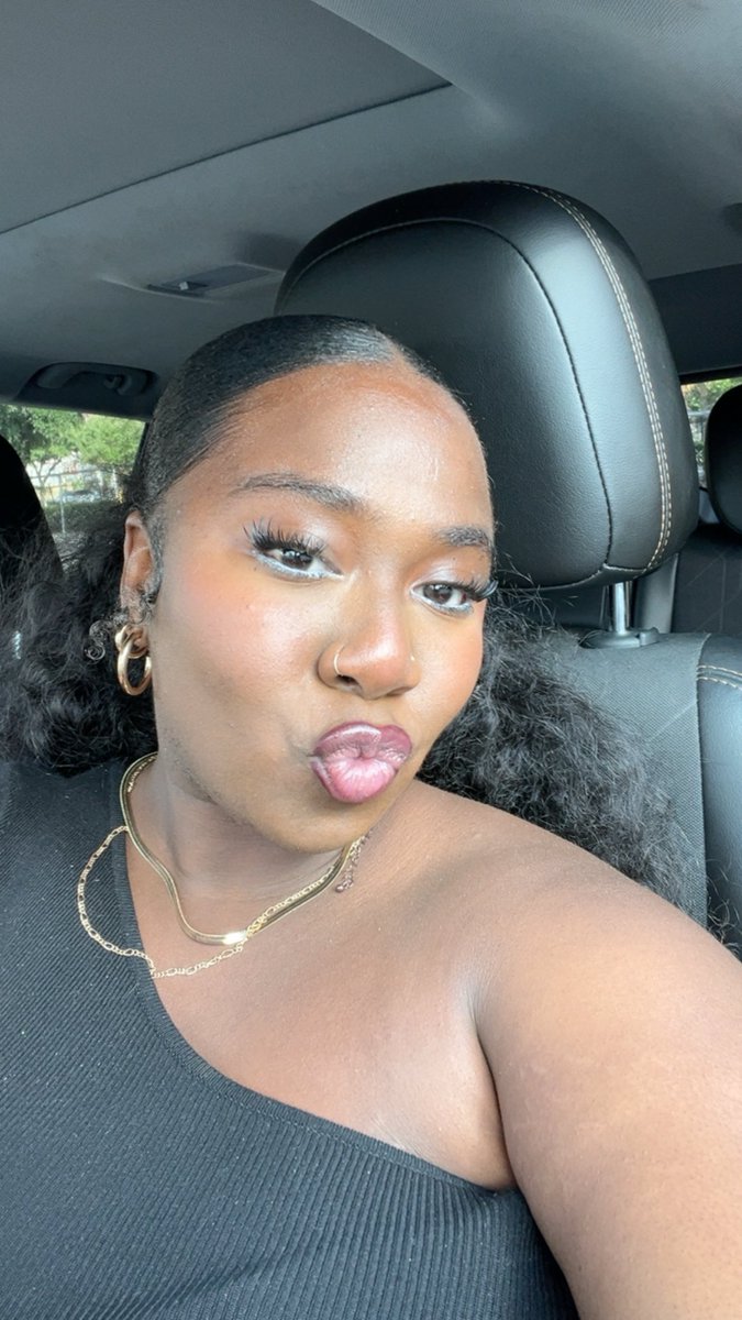 TeamNaeee's tweet photo. Haven’t showed my face in ages https://t.co/hlDpVbh3jZ