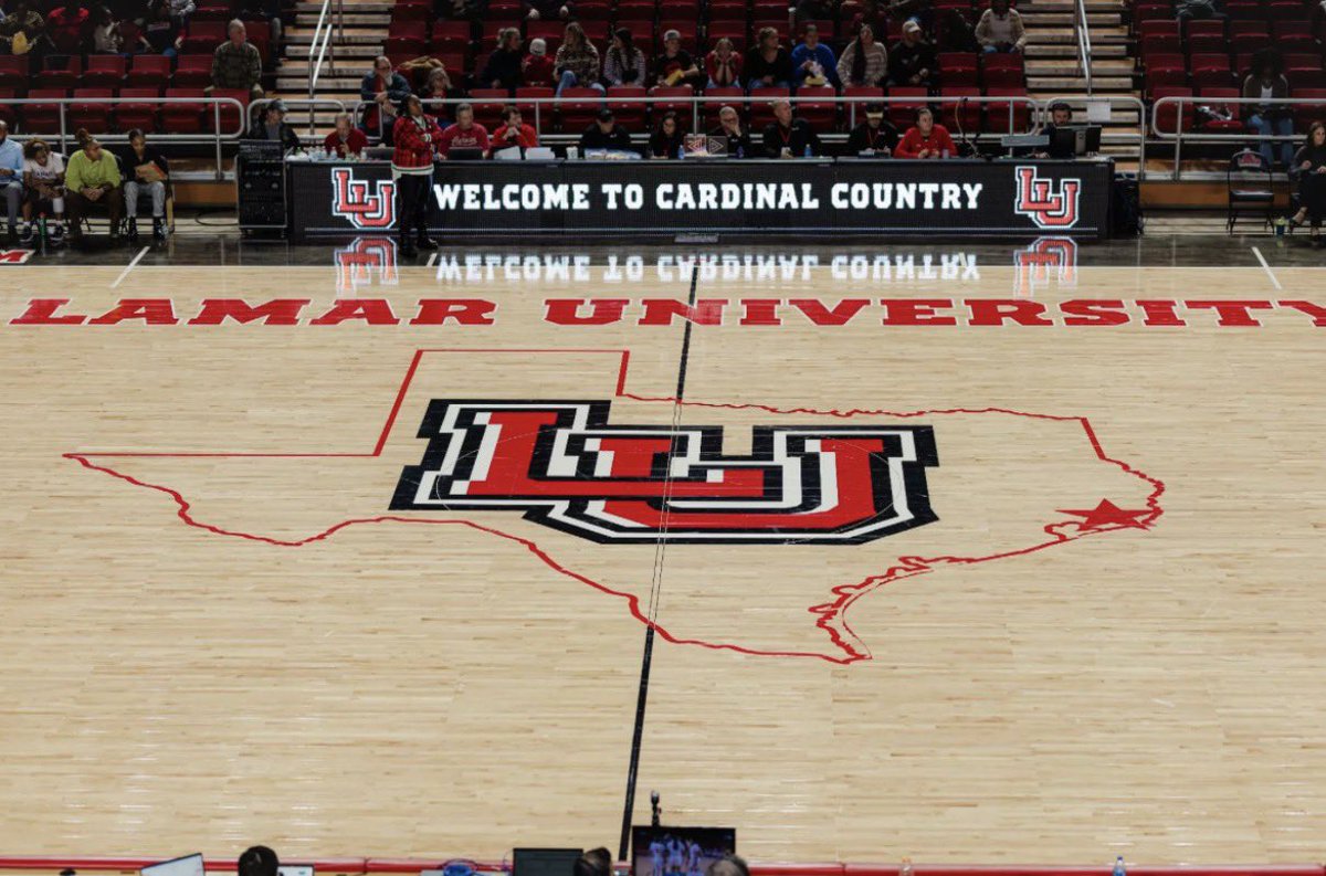 GroceAiden's tweet photo. After a great conversation with Coach Fee and Coach Smith i’m grateful to say i’ve received an offer from lamar university https://t.co/fmDT1ndJPq