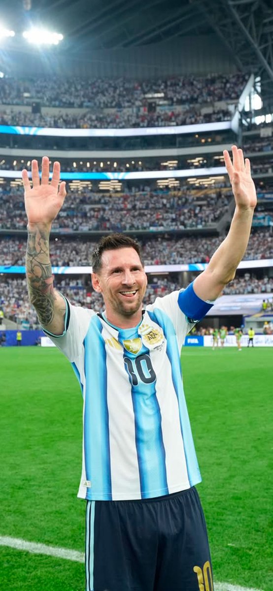moran_juampi's tweet photo. #Wallpapers 📱
 └📂 #FIFAWorldCup
      └📂 Argentina 🇦🇷
            └📂 Lionel Messi 🇦🇷 https://t.co/W2xMGfcrV6