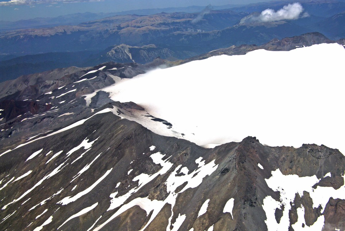 ladera_sur's tweet photo. #EstáPasando Glaciar Sollipulli registra acelerada pérdida de hielo y podría transformarse en un lago en la Región de la Araucanía🧊🌋

¿Qué opinas? Todos los detalles aquí. 👇🏽

https://t.co/bsdq7F6W3j https://t.co/BbD6rfWdgX