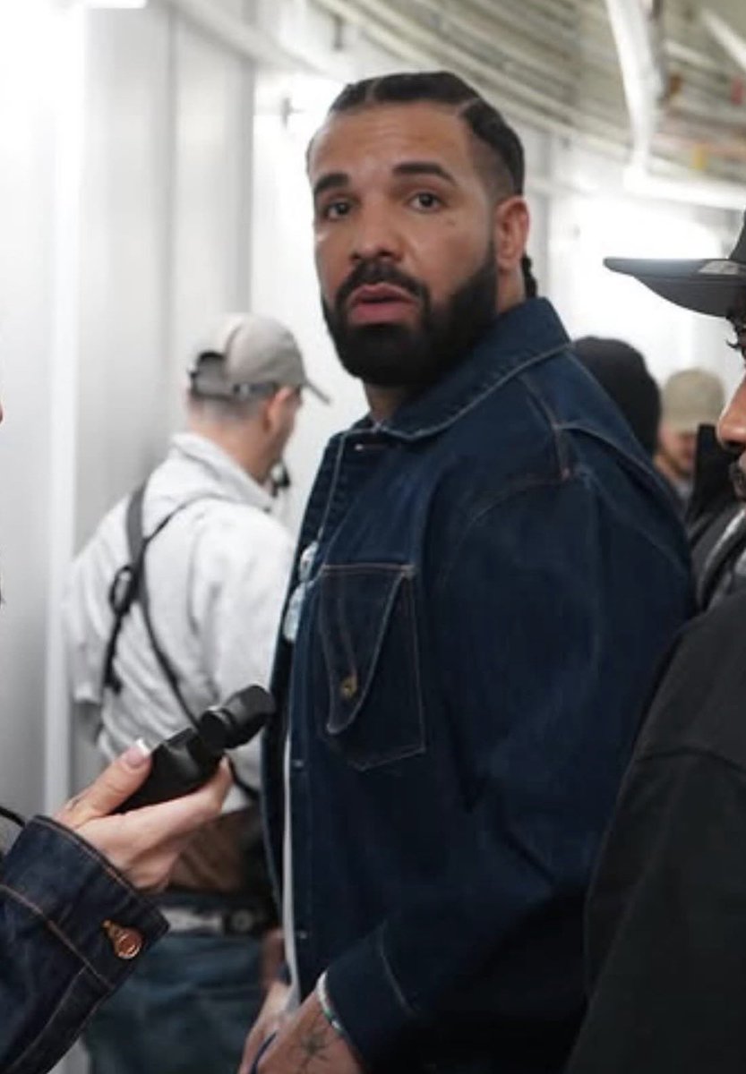 BoveiDaDon's tweet photo. Name a better looking rapper oh you can’t https://t.co/cVb2fgdTEn