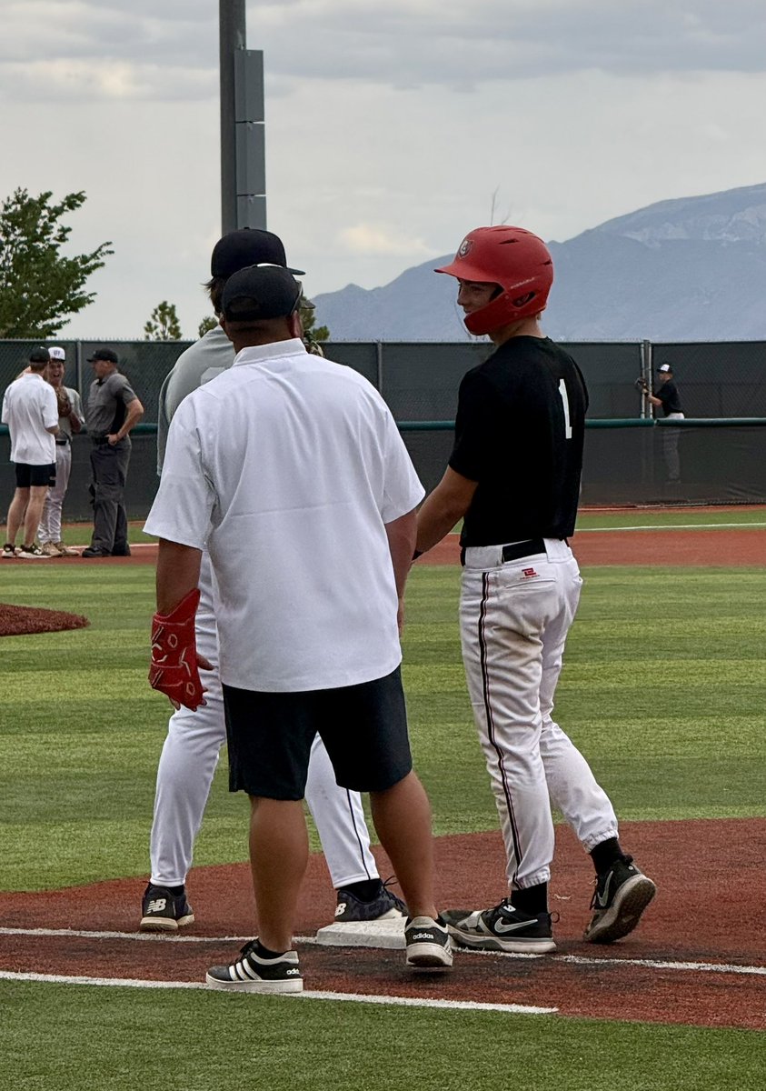 jaybarnes_8's tweet photo. The best part of baseball isn’t always what happens between the lines.

It’s the conversations, connections, and opportunities that come from showing up and putting in the work.

#Baseball #Recruiting #StudentAthlete #KeepWorking https://t.co/MY1rVgQ5Kz