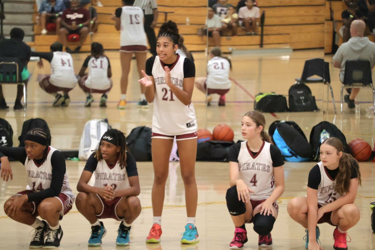 Ronelyse21's tweet photo. I had the best time at the TABC Showcase this past weekend. We went 3-0 and competed hard!
#makeAdifference
#senioryear https://t.co/Ki8jNue3GT