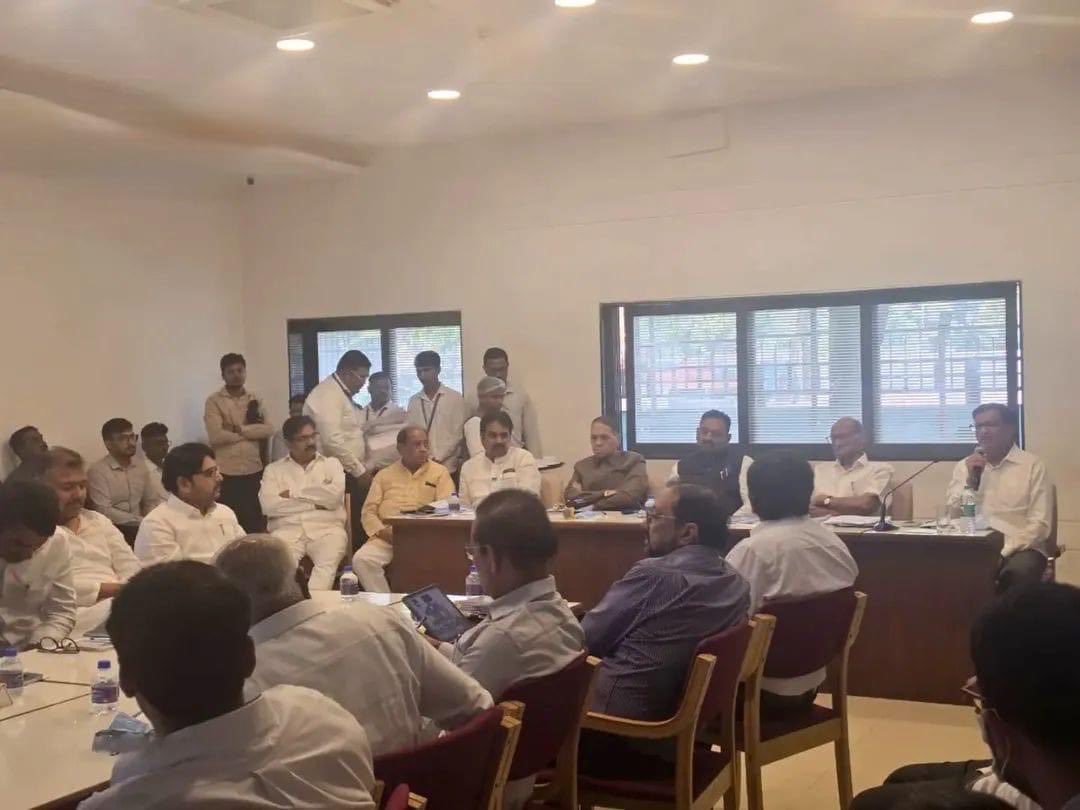 PawarSpeaks's tweet photo. https://t.co/pwvPSJ6sUn