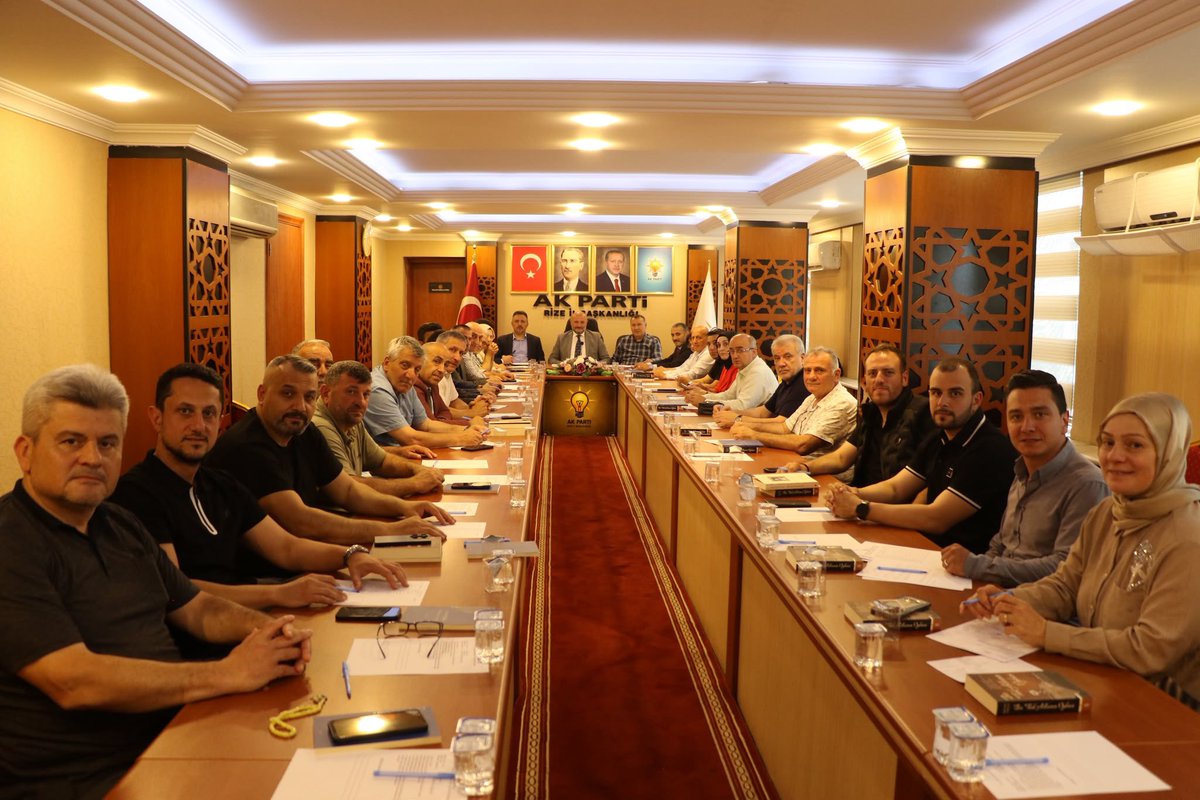 akpartirize's tweet photo. İl Başkan Vekilimiz Ali Yazıcı başkanlığında, Haftalık Olağan Yönetim Kurulu toplantımızı icra ettik. https://t.co/Kwz7UlJkmG