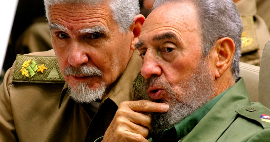DavidLienis's tweet photo. Fue uno de los pocos que participó en las tres gestas decisivas de la #Revolución: el asalto al Moncada, la expedición del Granma y la invasión con el Che. Un histórico de leyenda que vivió para servir a su pueblo . #HistoriaCubana https://t.co/NjB4JyBlUl