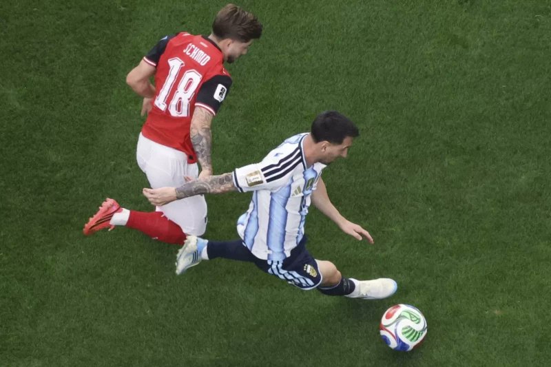 ListinDiario's tweet photo. Messi bate el récord de goleadores en Mundial con su 17mo. gol con Argentina

🔗https://t.co/9q7bAmFzER

#ListínDiario https://t.co/As9TiLY4MM