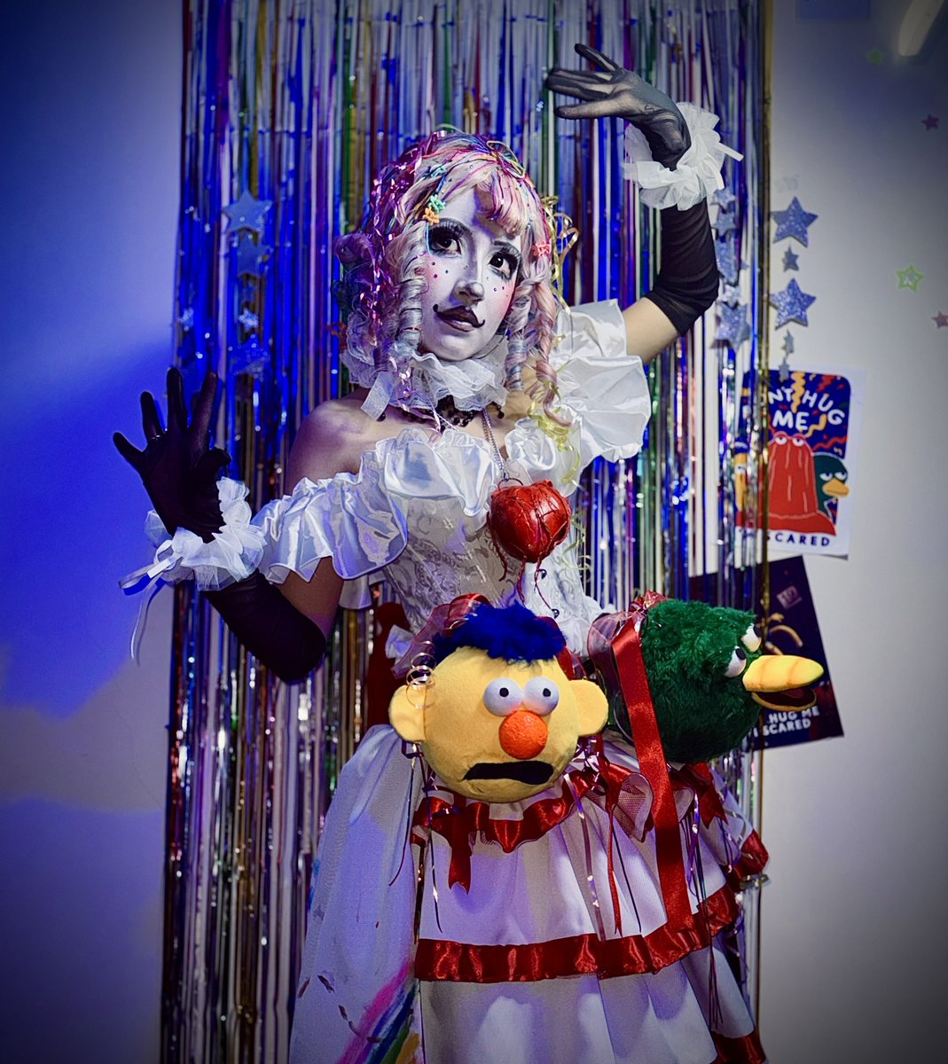 favo_arte's tweet photo. vocês não sabem o QUÃO feliz estou com esse cosplay! planejei ele do 0 e simplesmente AMEI MUITO o resultado! ❤️ #dhmis https://t.co/1603xkhO0v