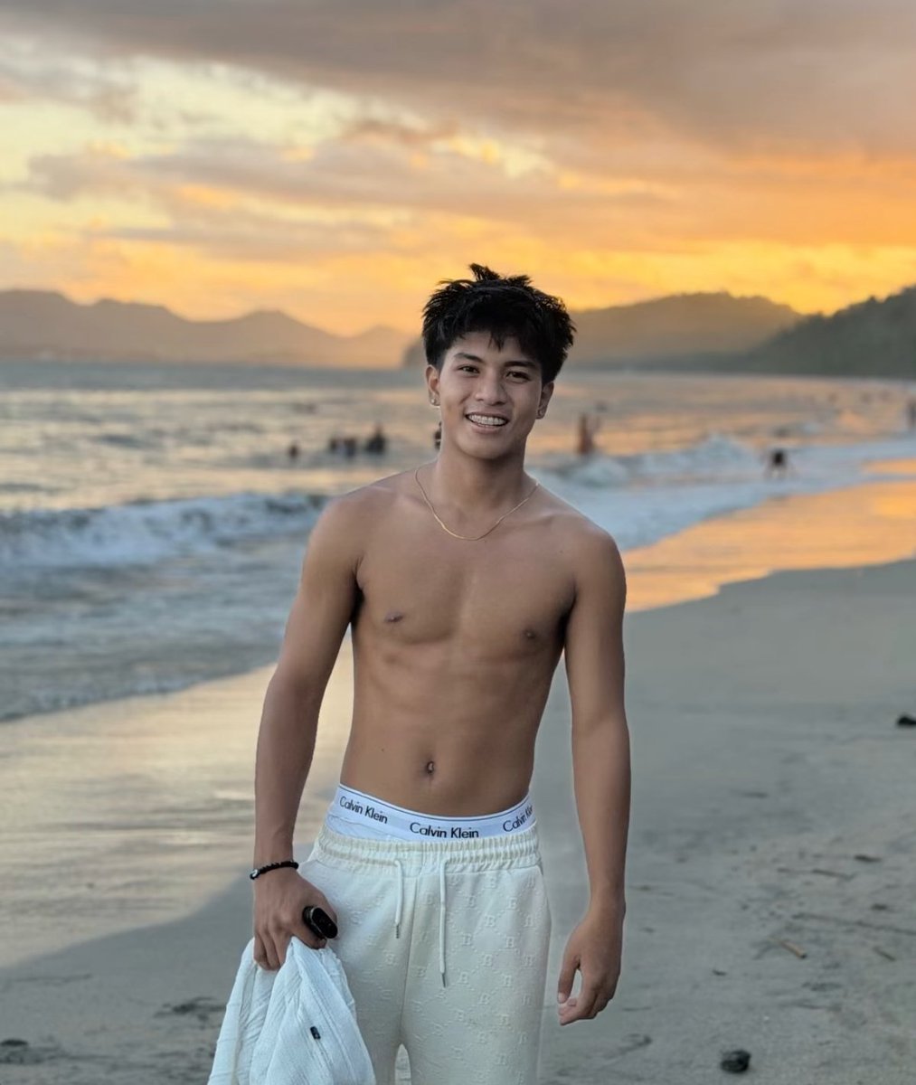 Petelgeuse_eeCo's tweet photo. LF leaked ni Nathaniel Zamora https://t.co/7yMgx9gmrU