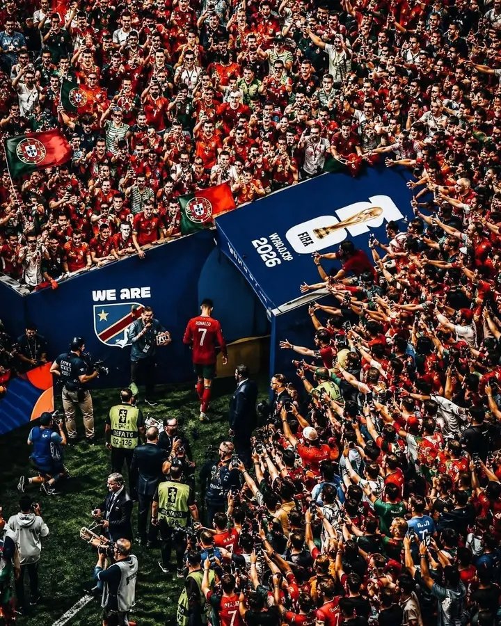 UtdRich1's tweet photo. 🐐 Cristiano Ronaldo's goalscoring records:
⚽ 973+ career goals — Most in football history
🇵🇹 143 international goals — Most in football history
🏆 140 Champions League goals — Most in history
🇪🇺 14 EURO goals — Most in history
⚽ 450 goals for Real Madrid _ Club record
🔥 17 Champions League goals in a single season — Record
👑 7 Champions League Top Scorer awards — Record

At some point, it stops being a debate and starts being a history lesson.

The Greatest Ever.

Cristiano Ronaldo dos Santos Aveiro. 🇵🇹🐐👑