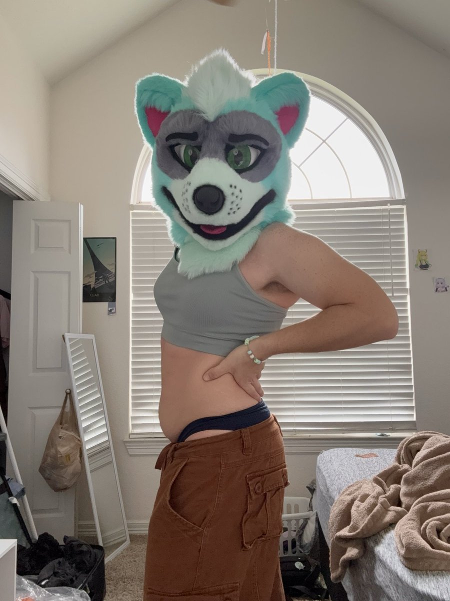 RoxanneTheRacc's tweet photo. Mama racc got a new new bra https://t.co/QNfQqkPHhg