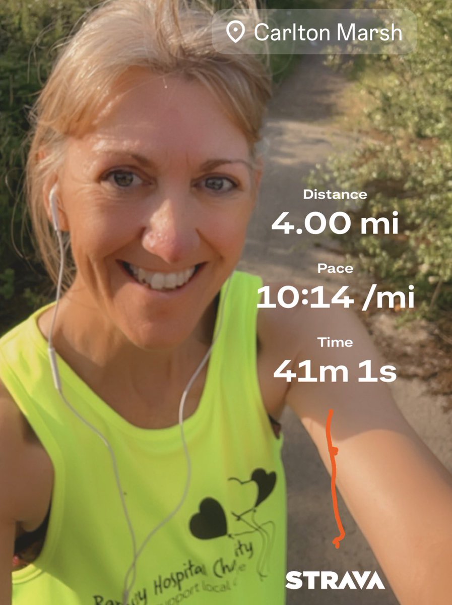 HellingtonBoots's tweet photo. #MondayRunday - a steady trot. ๐โโ๏ธ
Thankfully there was a little bit of a breeze! ๐ฅต ๐ฌ๏ธ
Beautiful along Carlton Marsh this evening.
#LegsAndLaces ๐ https://t.co/DfNYFp2ozM
