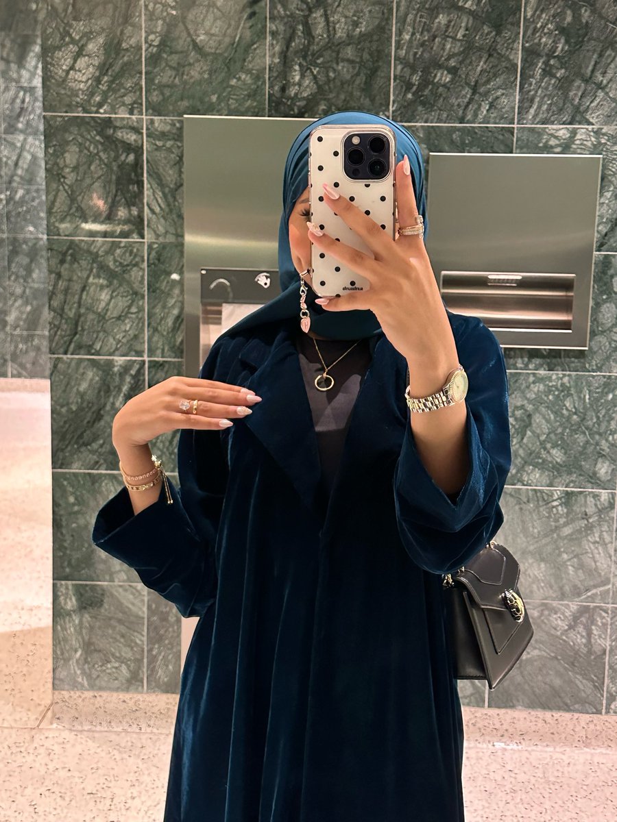 🌺 tweet media