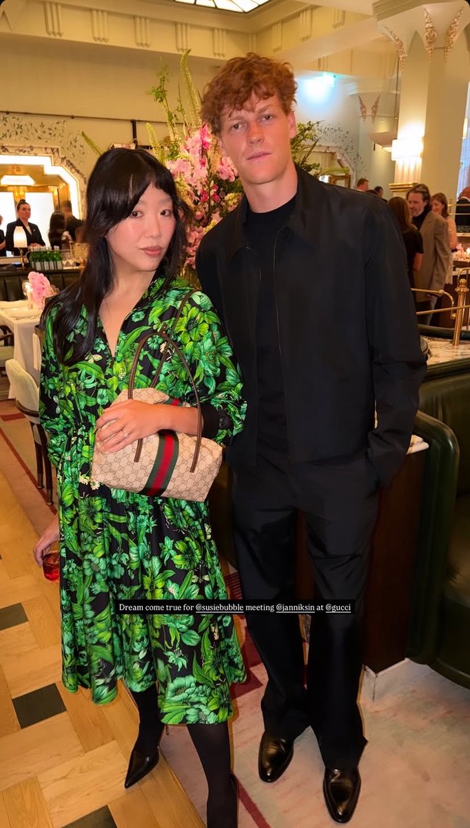 jannik_files's tweet photo. Jannik Sinner looking so elegant at tonight’s dinner with Gucci! 🦊

📸 tianweizhang https://t.co/EUqL8jyTx8