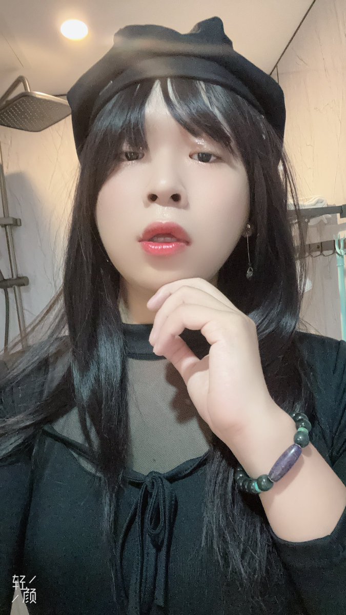 SSSanrui's tweet photo. 晚上好无聊 #女装 #男娘 #cd https://t.co/oeIIuLeNXY