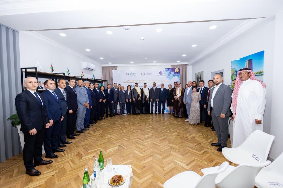 KSAembassyAZ's tweet photo. حضر سعادة السفير/عصام بن صالح الجطيلي الحفل الختامي لبرنامج مؤسسة الامير سلطان بن عبدالعزيز ال سعود الخيرية في اذربيجان بالشراكة مع منظمة العالم الاسلامي للتربية والعلوم والثقافة " الاسيسكو" https://t.co/nb8qGhDqRn