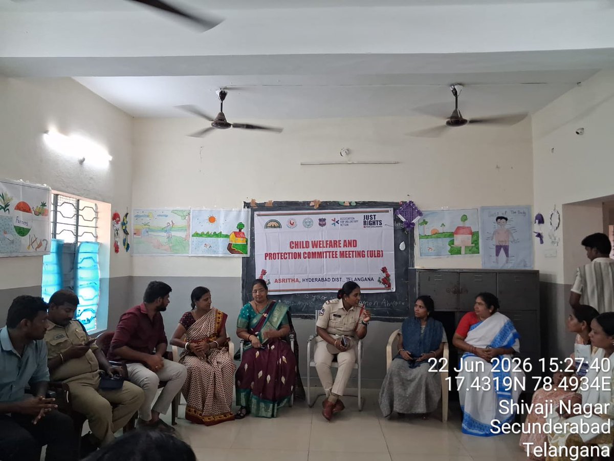 ShoMarket's tweet photo. Today, 22.06.2026,Sri Yadagiri Reddy, ACP, Malkajgiri Division, along with Sri G. Ramakrishna, SHO Market Police Station, SIs Ch. Ravi and A. Naresh, WPC Gayathri, and Blue Colt Staff, conducted an Anti-Drug Awareness Programme at Government Junior College, YMCA, Secunderabad. https://t.co/LvW9ALbuAK