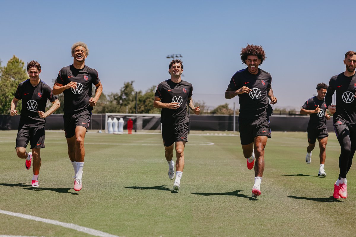USMNT's tweet photo. 🔟 back in training. @pulisic https://t.co/p0ExjLfxrd