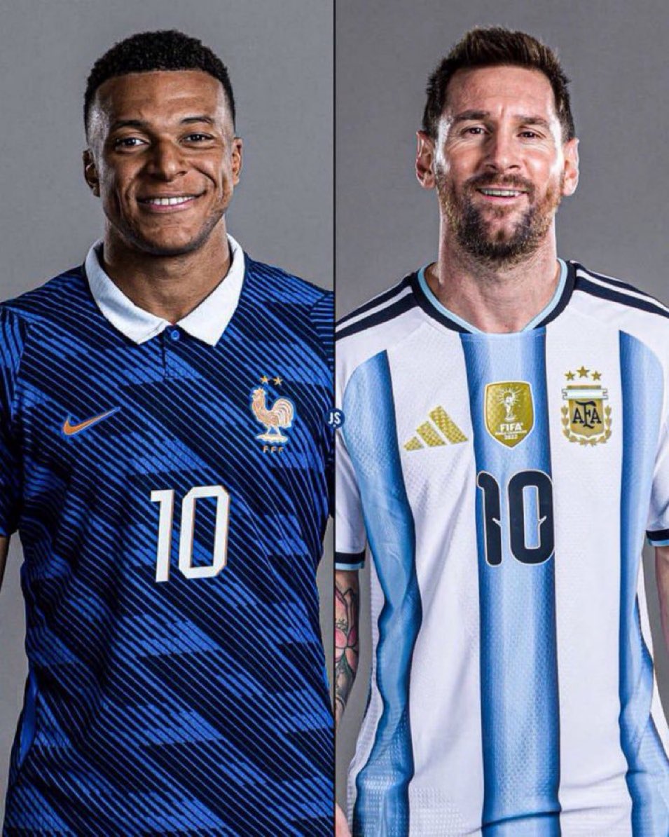 DaimaoFCB's tweet photo. Sur les 3 dernières Coupe du Monde :

Messi (fin d’carrière) : 

13 buts
4 passes décisives

Mbappé (prime)

14 buts
2 passes décisives

Messi en fin d’carrière qui joue ailier se bagarre avec Mbappé prime qui joue buteur. 

Le roi de la compétition 👑 https://t.co/dzwQDYpUA6