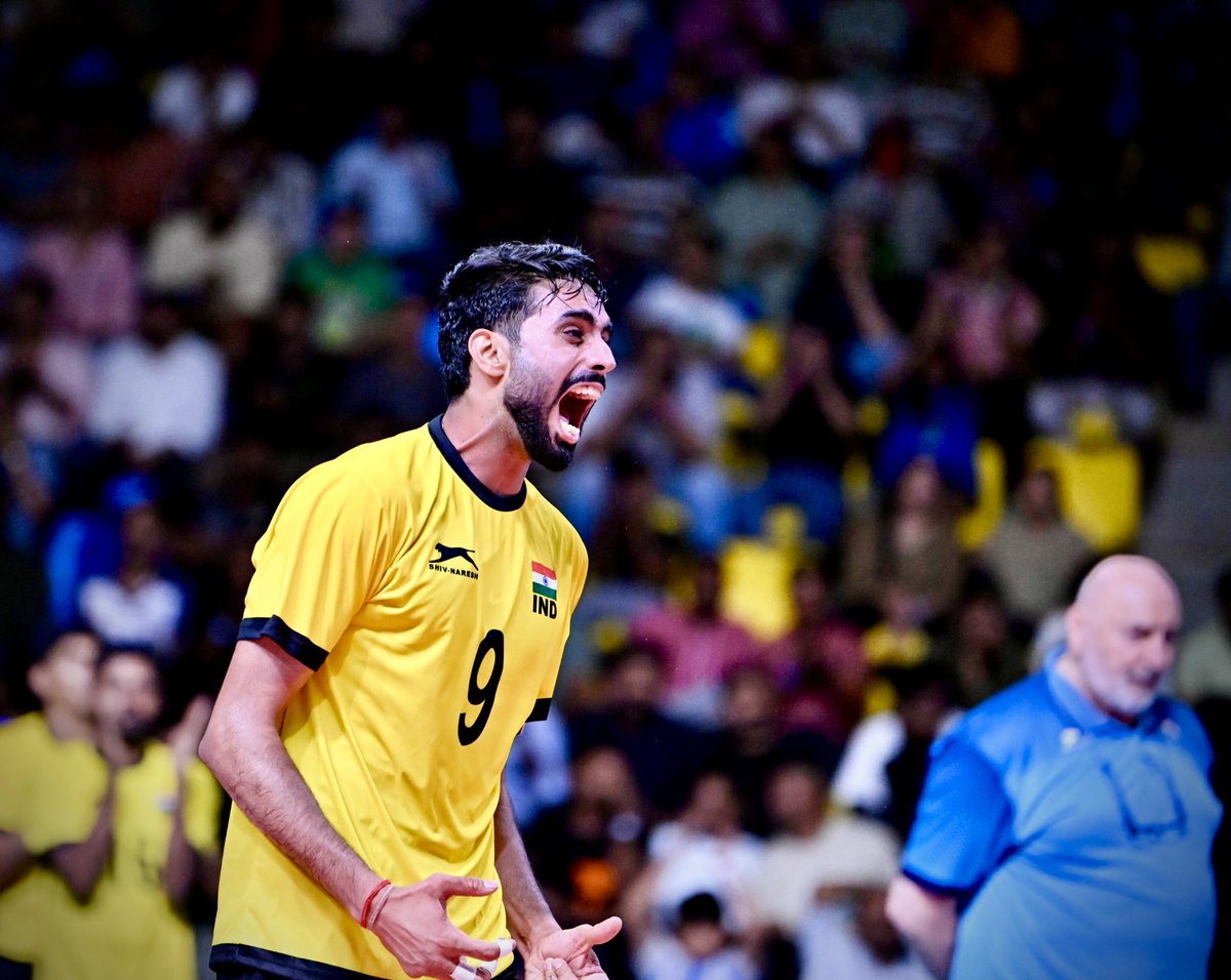 GoaVolleyball's tweet photo. Opposition badalta hai, Chirag ka impact nahi. 😤🔥

2️⃣0️⃣ POINTS | 17 Attacks, 2 Blocks, 1 Ace 

#GoaGuardians #IndianVolleyball | @PrimeVolley https://t.co/zxqmXWJiez