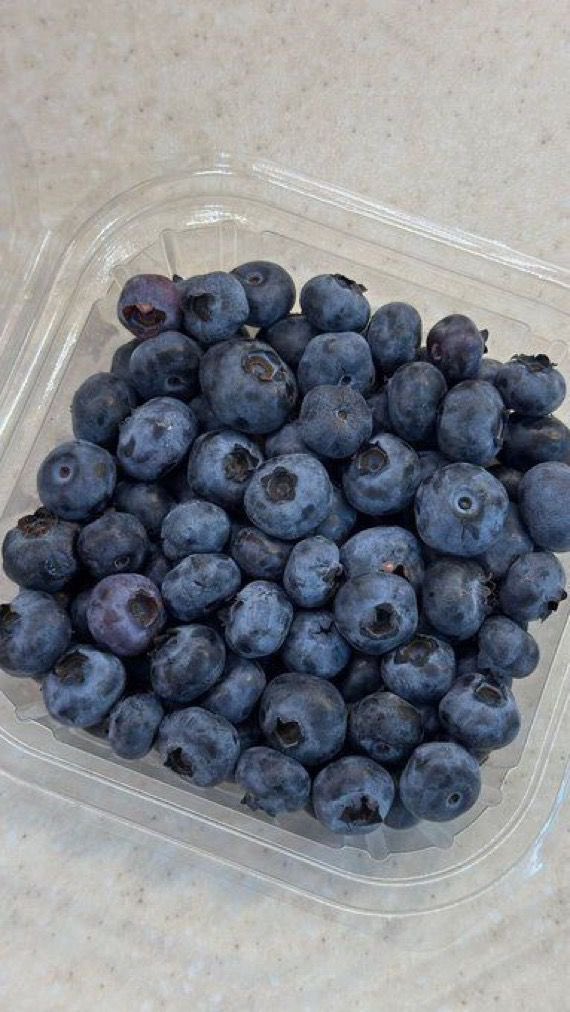 MaestroSabio_'s tweet photo. 9 FRUTAS PARA GANAR MÚSCULOS

1. ARÁNDANOS https://t.co/P7lt6eCXKM