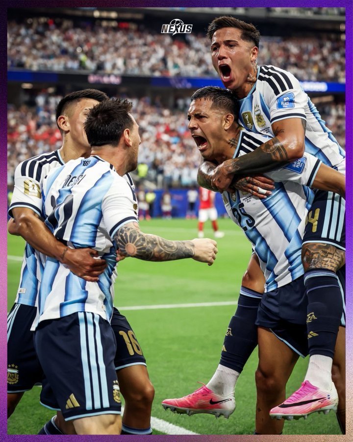 ZFanatic0's tweet photo. 🚨✅ Arjantin, Avusturya'yı Messi'nin Golleriyle 2-0 Mağlup Etti!
#worldcupofdarts #Argentina #FZone https://t.co/wrxvMIAe0U