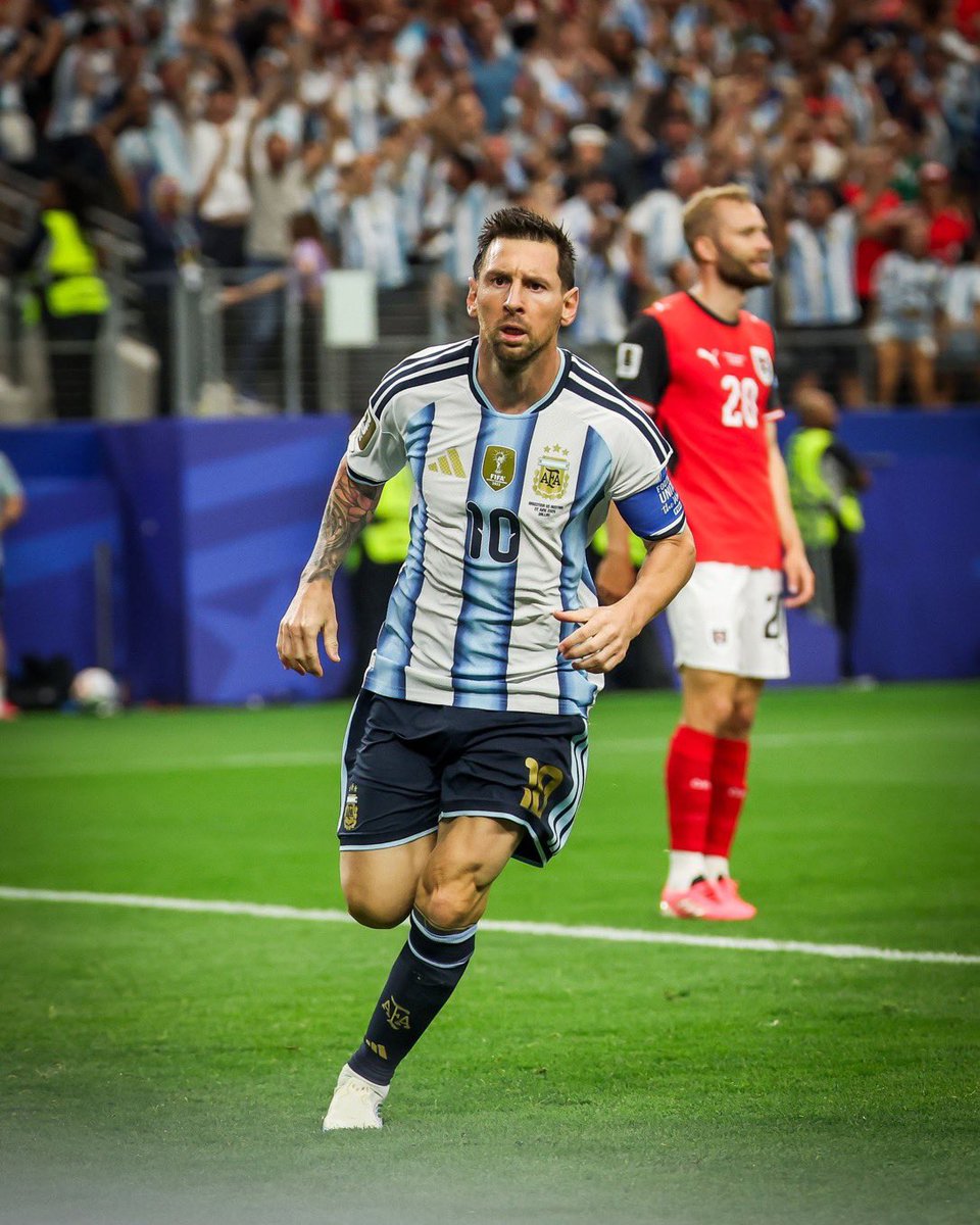 Somhiseremfcb's tweet photo. 5 Goles en 2 partidos de mundial a sus 39 años.

Podría haber sido 2 Hat Tricks consecutivos si no falla el penalti https://t.co/2Fnhqul4vo