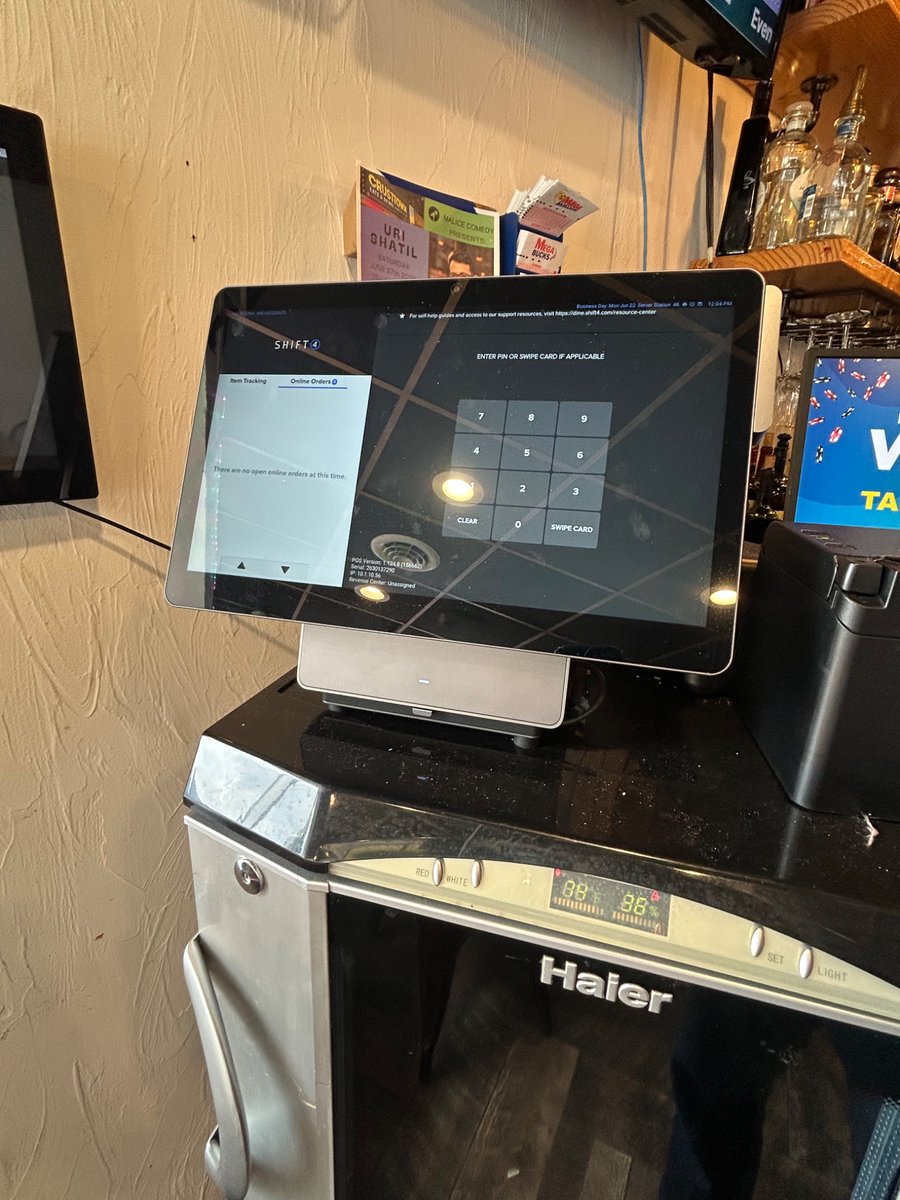 CDCShift4's tweet photo. Crusttown in Haverhill has made the switch to Shift4 Dine provided by @Shift4 Payments for all of their point of sale needs. Please stop in for some great food and drink anytime you’re in the area!
#Teamfour #Shift4 https://t.co/14k5NcPlbq