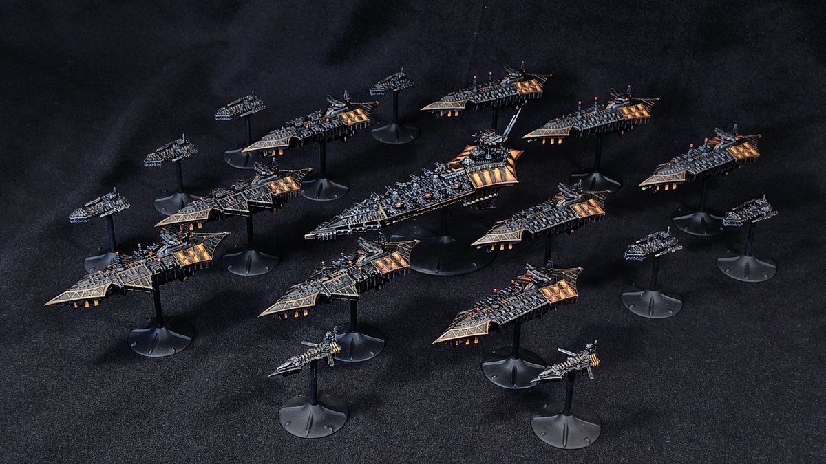 Patafrag's tweet photo. Iron warriors fleet #warhammer #bfg #battlefleetgothic #40k #warhammer40k https://t.co/jSXNmrZgFt
