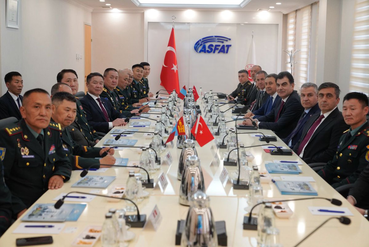MSB_ASFAT's tweet photo. Moğolistan Savunma Bakanı Sn. Damba Batlut ve Beraberindeki Heyet ASFAT'ı Ziyaret Etti!

Bakan Yardımcımız ve Yönetim Kurulu Başkanımız Musa Heybet ile Genel Müdürümüz Prof. Dr. Mustafa İlbaş'ın eşlik ettiği heyete ASFAT ve savunma sanayi çözümlerimiz hakkında sunum gerçekleştirildi.

Mongolian Minister of Defence, H.E. Damba Batlut, and His Accompanying Delegation Visited ASFAT!
The delegation, accompanied by our Deputy Minister and Chairman of the Board, Mr. Musa Heybet, and our CEO, Prof. Dr. Mustafa İlbaş, was briefed on ASFAT and our defence industry solutions.

@tcsavunma