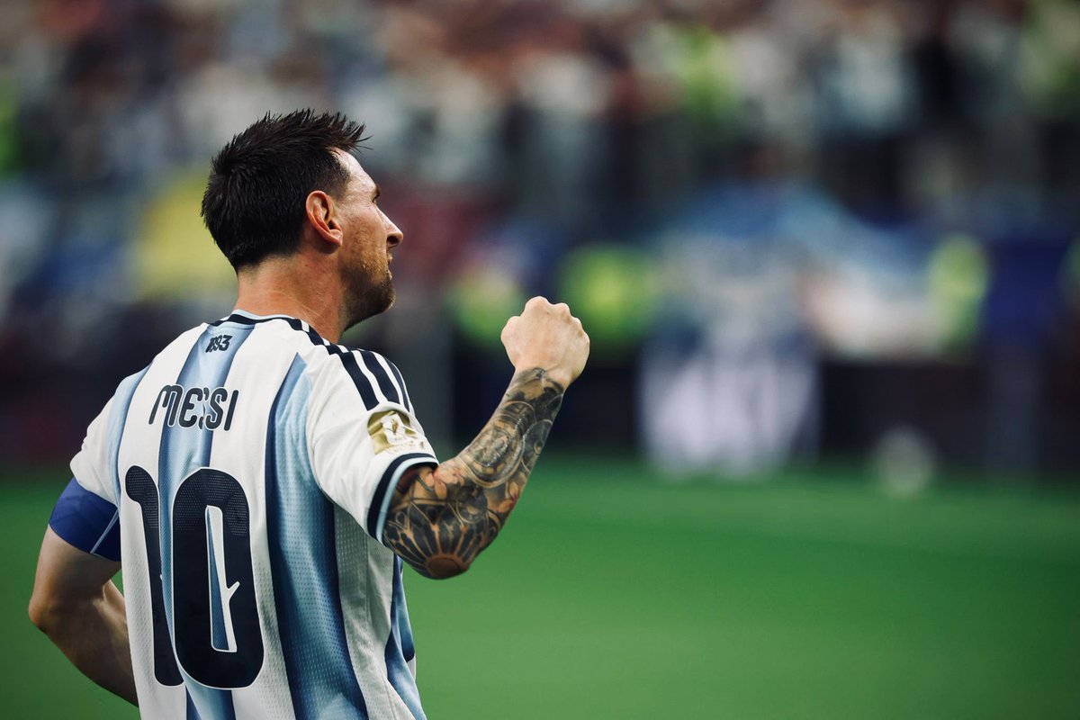 SAee94's tweet photo. ميسي وكفى🐐💙
#كاس_العالم_٢٠٢٦ https://t.co/Xk1D3TJvAN