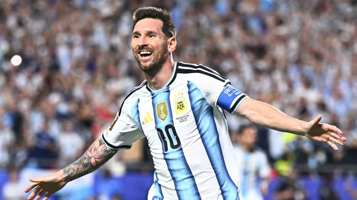 ecamarena1's tweet photo. Grandioso Lionel Messi en el triunfo de @Argentina 2-0 ante Austria, con dos tantos más que lo ubican como el máximo anotador en Copa del Mundo, con 18. Este es el recuentos de sus goles: Alemania 2006 (1), Brasil 2014 (4), Rusia 2018 (1), Qatar 2022 (7), EU/MEX/CAN 2026 (5). https://t.co/FwoazJqpbS