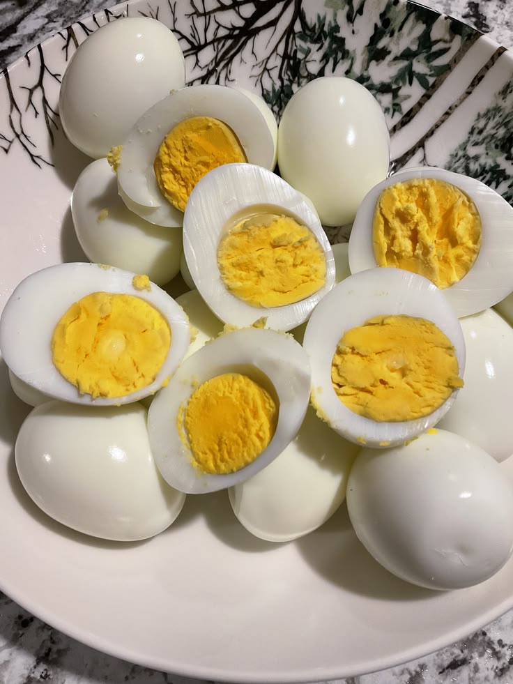g_diets_'s tweet photo. Eat protein like your life depends on it. Because the way you're ageing, it does.

Real protein.

Meat.
Fish.
Eggs.

These are the foods that help build and repair your body. They support the muscle that keeps you strong, mobile, and independent as you get older.

Most people fill up on starch and treat the small piece of meat on the plate like a decoration. Then they wonder why they feel weak, lose strength, and become less active as the years go by.

And no—beans should not be your main protein source. It is a useful food, but it acts more like a starchy food than the high-quality protein many people think it is. It has its place, but it is not the complete answer.

Build your meals around real protein, not around the swallow. Let the starch be the side dish, not the main event.

The strength you will have in the future is being decided by what you put on your plate today.
